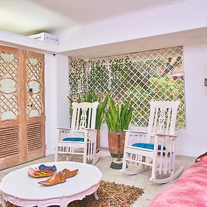 casa-comfort-laureles.colombiamedellinhotels.com/